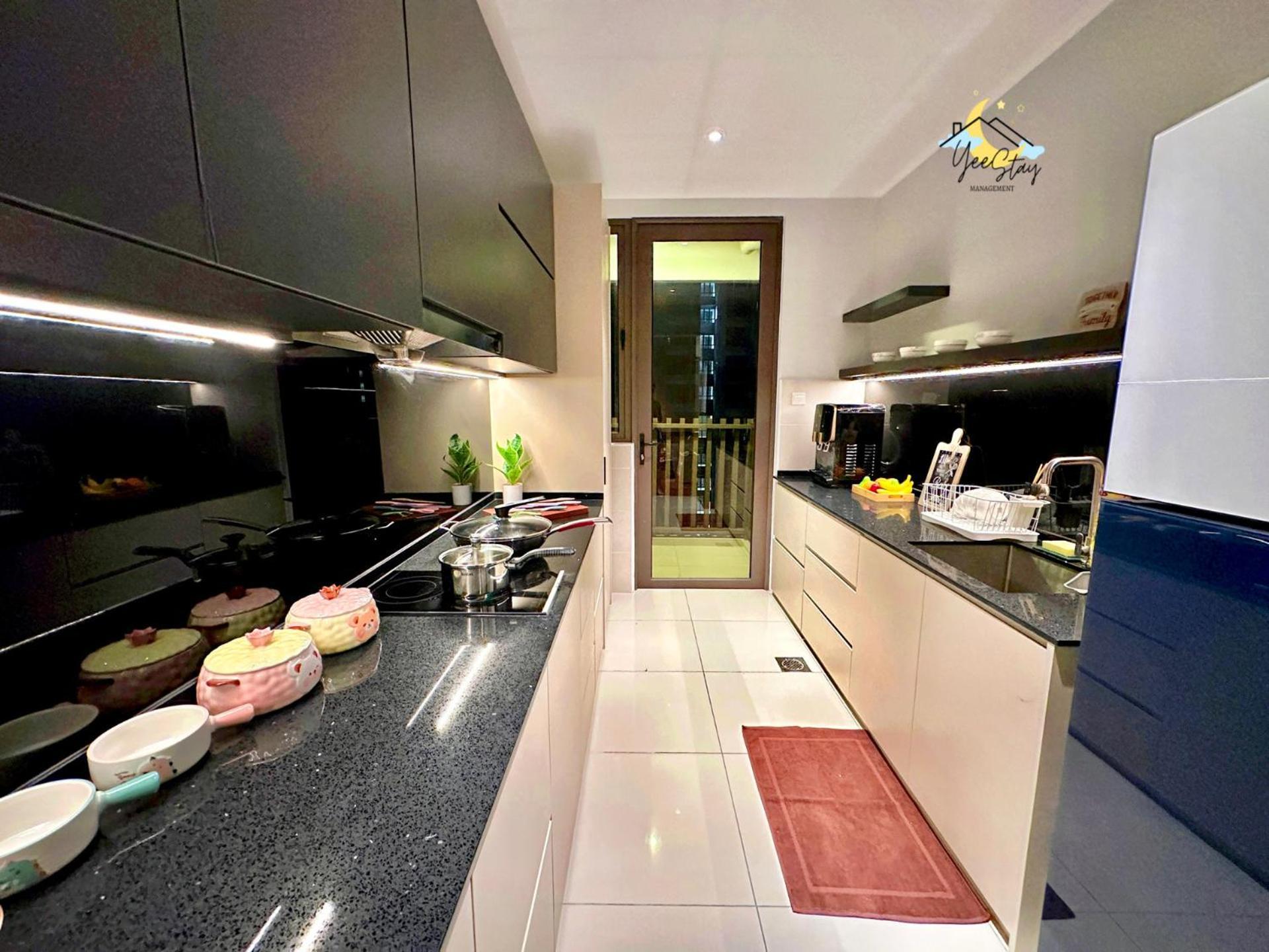Seaview Poolview Cityview Baliresidence Video Game 5Minjonker Malacca Exterior foto